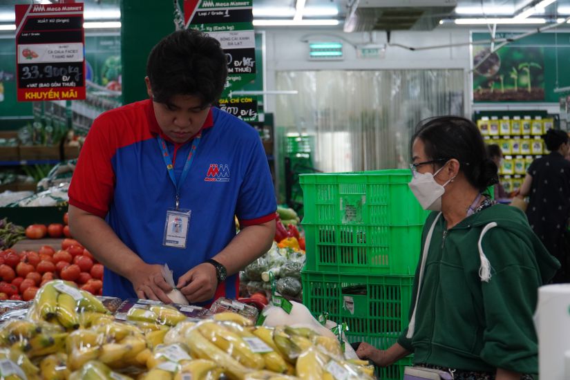 Ho Chi Minh City has implemented many solutions to stimulate demand, transform digitally, and support businesses. Photo: Ngoc Le