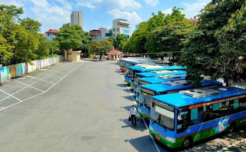 The Bac Ninh - Bac Giang bus route has 64 trips/day. Photo: Bac Ninh Bus Station