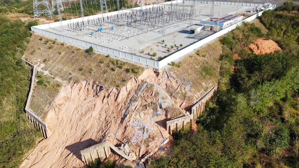 Natural disasters caused landslides and damage in the area of the 220kV Bo Y Cutting Station. Photo: Thanh Tuan