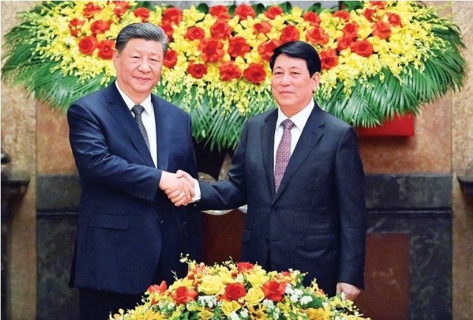 El Ministro de Asuntos Politicos, el Presidente Luan Cang y el Secretario General, el Presidente de China Xi Jinping. Imagen de la pagina web de la organizacion