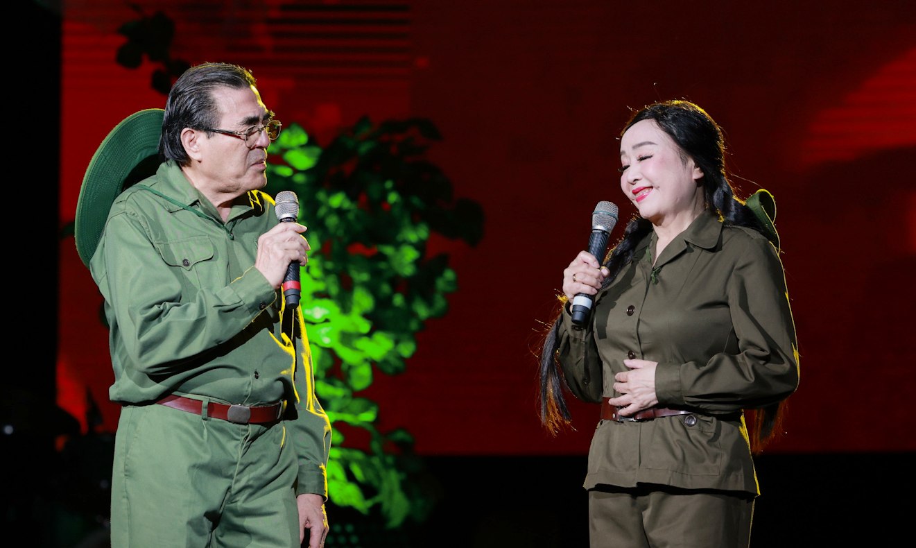 People's Artist Trung Duc and People's Artist Thu Hien. Photo: Hai Nguyen