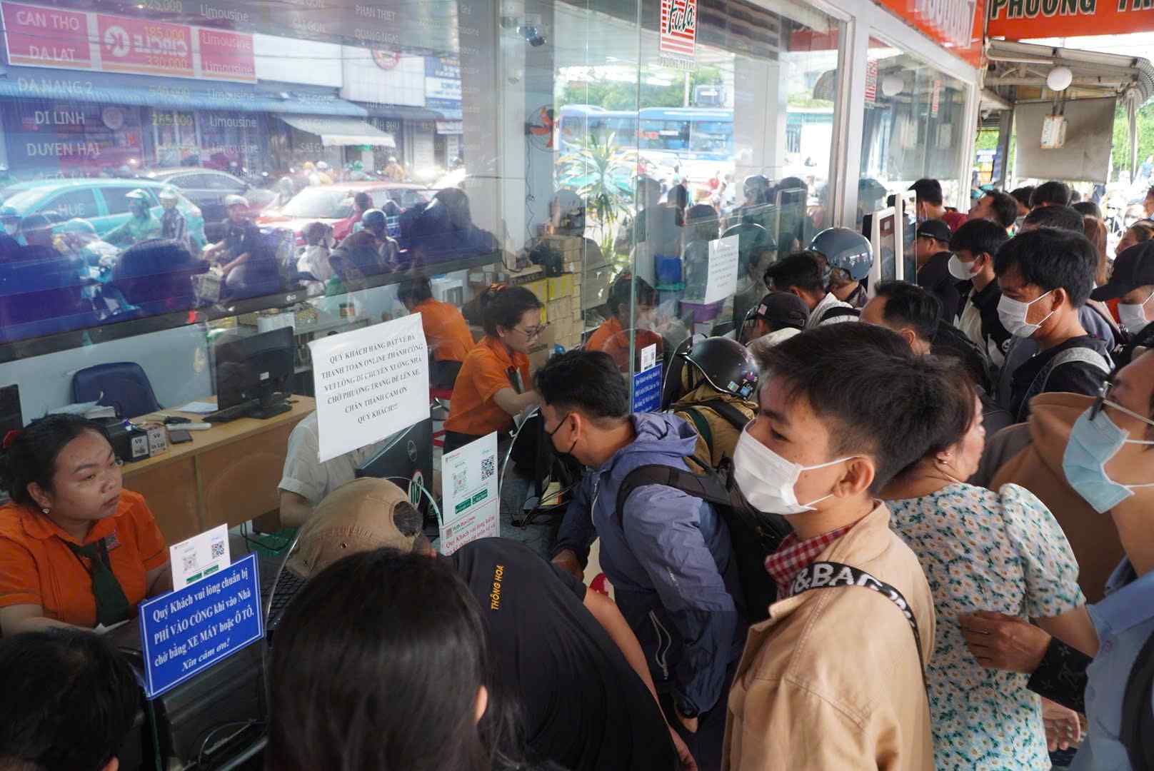 Tai cac quay ve dong duc hanh khac. Anh: Chan Phuc
