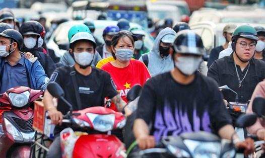 Dòng người nối đuôi nhau rời Hà Nội, vành đai 3 bắt đầu tắc cứng