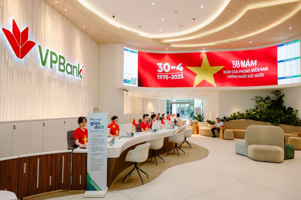Tai VPBank, tinh yeu dat nuoc duoc vun dap moi ngay, gan lien voi tung hoat dong phat trien cua doanh nghiep. Anh: VPBank