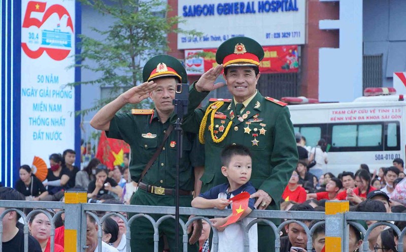 Veterans from all over the country traveled long distances to Ho Chi Minh City to watch the parade.