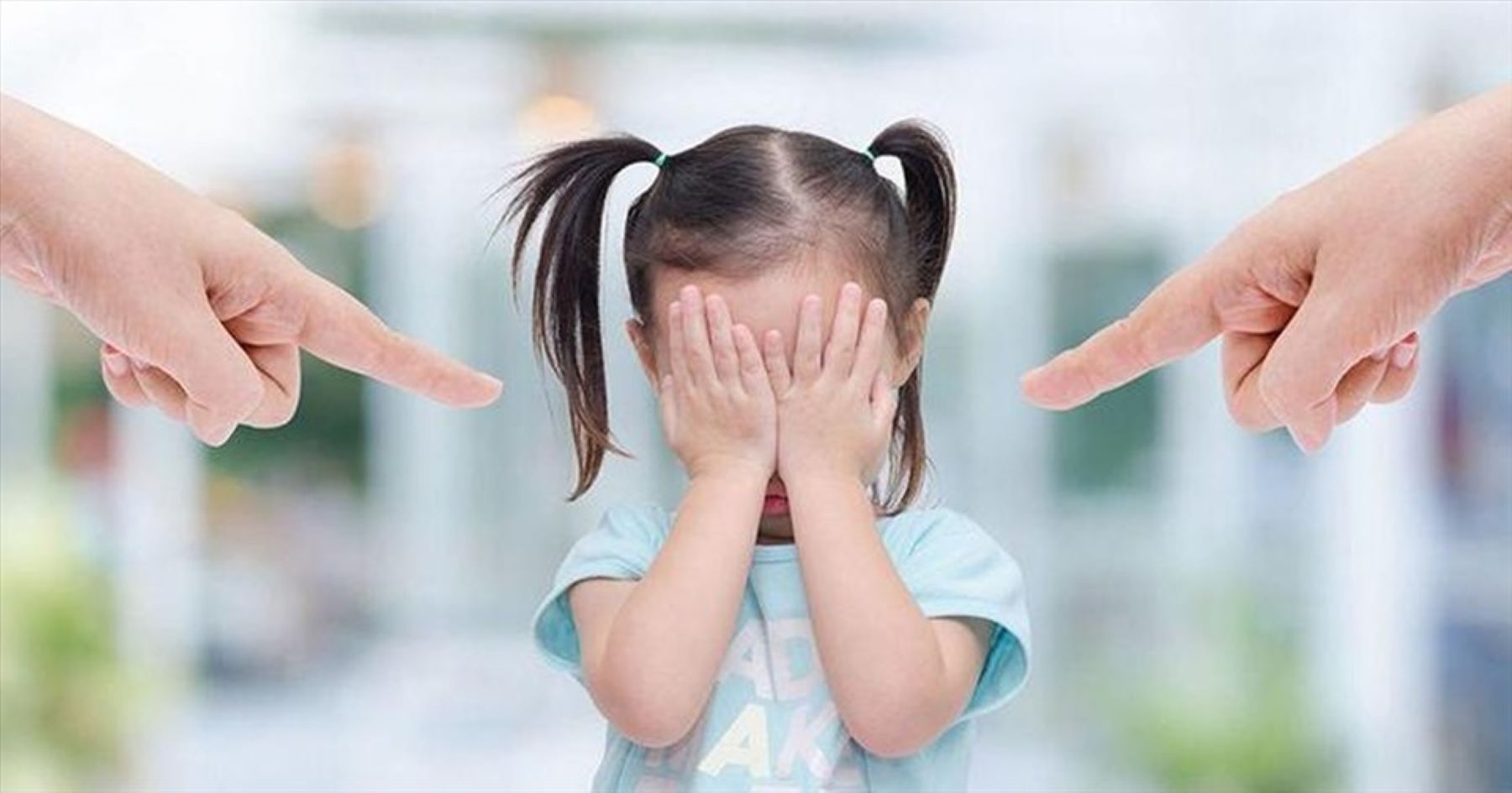 Instead of scolding and criticizing, share and accompany children to gradually improve. Photo: Xinhua