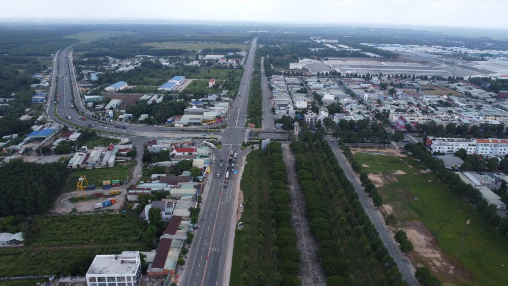 Binh Duong province adjusts land allocation at Lai Hung Urban - Commercial - Service Area project. Photo: Dinh Trong