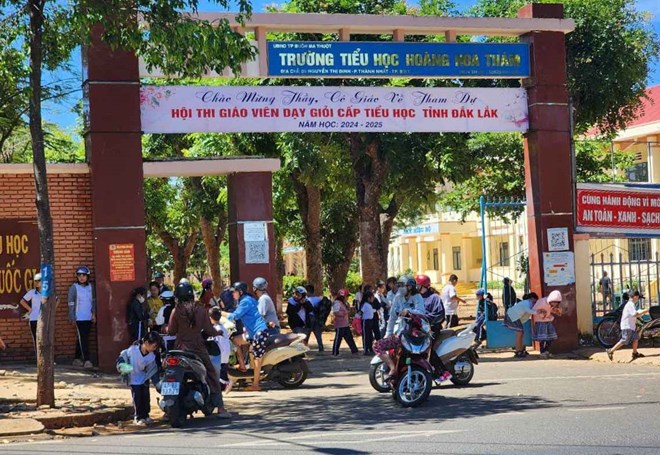 Kiểm tra phản ánh trường tiểu học dạy thêm trái quy định ở Đắk Lắk