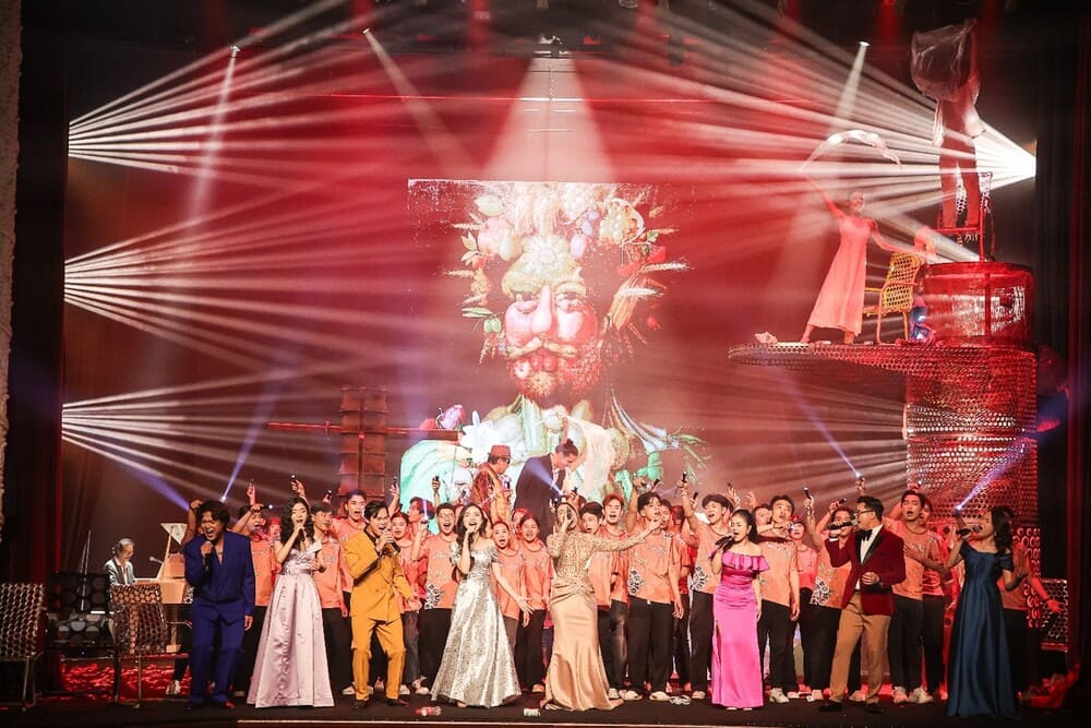 The art program "Rejoice and Refuse" has the participation of more than 100 artists from feelings Art. Photo: Organizing Committee