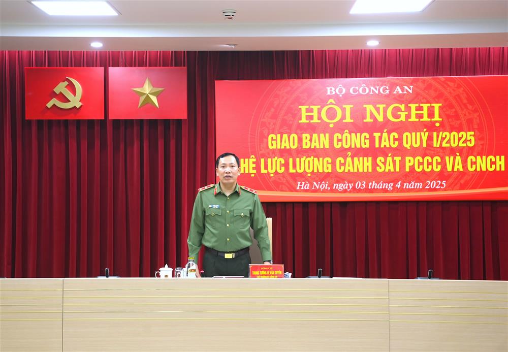 Deputy Minister of Public Security Le Van Tuyen chaired the conference. Photo: Ministry of Public Security