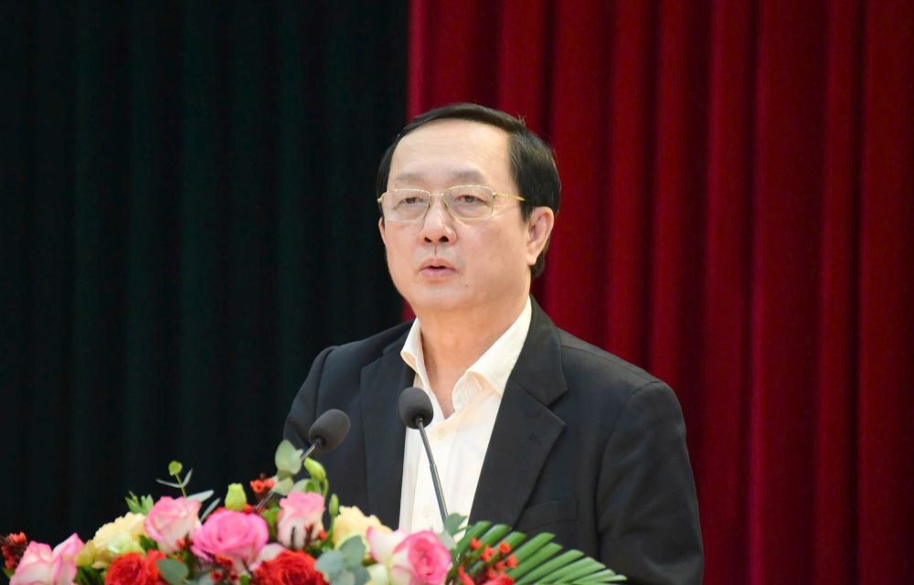 Member of the Party Central Committee, Deputy Head of the Central Propaganda and Mass Mobilization Commission Huynh Thanh Dat emphasized the application of digital technology and artificial intelligence (AI) in propaganda and mass mobilization work. Photo: Ai Van