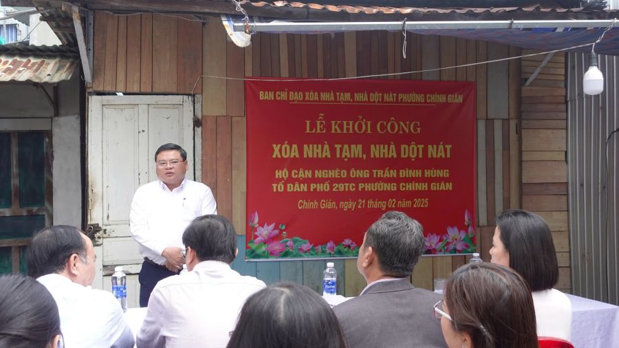 The People's Committee of Da Nang City has approved the first phase of the plan to eliminate 1,140 temporary and dilapidated houses in the city in 2025. Photo: Nguyen Linh