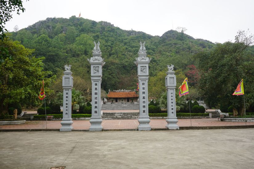 Mai An Tiem Temple Relic Site (in Nga Phu Commune, Nga Son District, Thanh Hoa Province). Photo: Quach Du