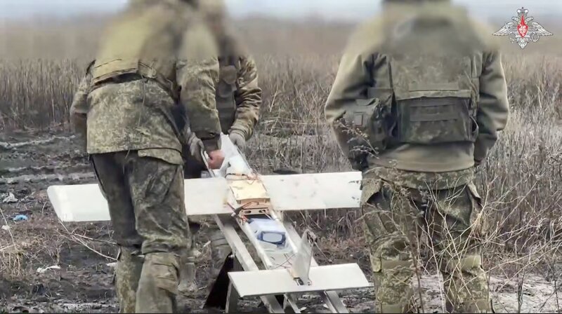 El ejercito ruso instalado un UAV blindado Molniya. Imagen: cortada de un video del Ministerio de Defensa ruso