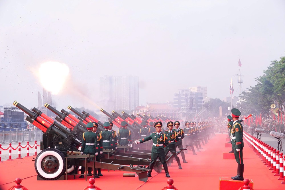 Close-up of the 21th fireworks display at Bach Dang Wharf Park in Ho Chi Minh City to celebrate the April 30 holiday