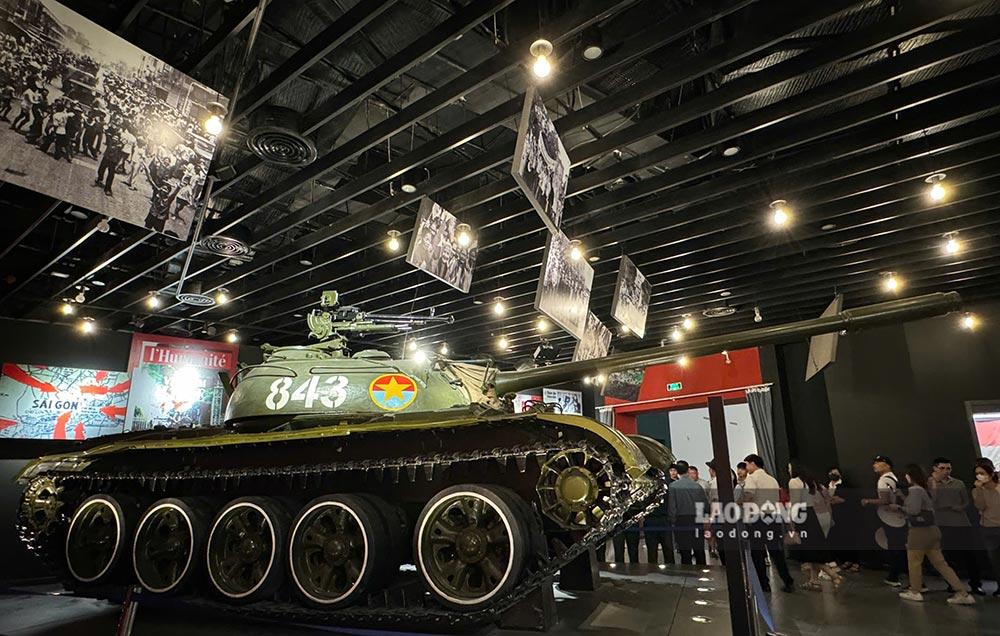 Xe tang T54B so hieu 843 do Lien Xo che tao, vien tro cho Viet Nam trong khang chien chong My, cuu nuoc. Anh: Mai Phuong