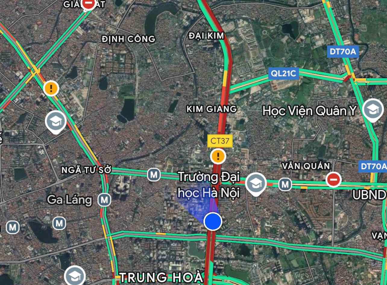 Hinh anh un u 10km tren duong vanh dai 3 tren cao qua hinh anh Google Map.