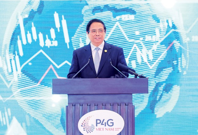 El Ministro de Politica Exterior, Primer Ministro Pham Minh Chinh presidio el Dialogo entre lideres y la comunidad empresarial sobre el tema "Cooperacion publico-privada para promover la innovacion creativa y el desarrollo sostenible" en el marco de la cuarta cumbre P4G celebrada en Hanoi el 17 de abril de 2025. Imagen de la pagina web de la organizacion