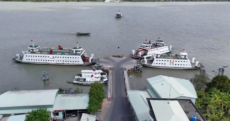 La estacion de tren de Dinh Khao funciona a su maxima capacidad durante las fiestas. Imagen de la ciudad de Huanglong