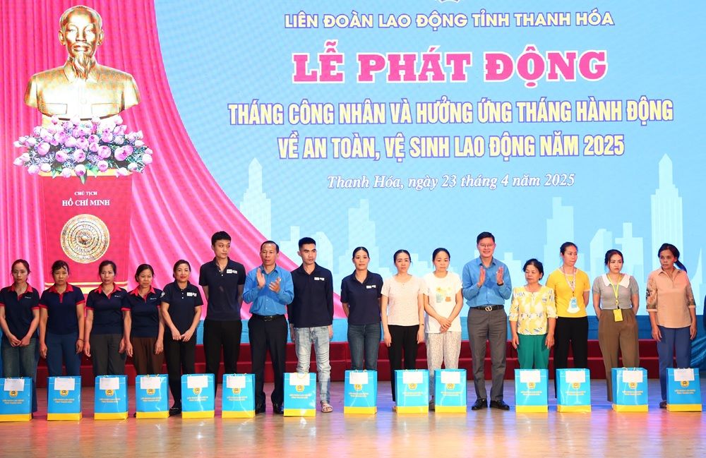 LDLD tinh Thanh Hoa to chuc Le phat dong “Thang Cong nhan” nam 2025. Anh: Quach Du