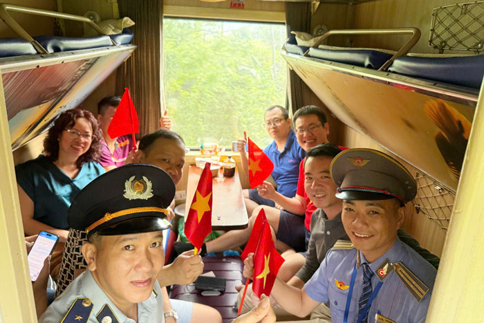 Cientos de pasajeros en el tren de la Unidad tuvieron experiencias extraordinarias el 30 de abril. Imagen: El origen