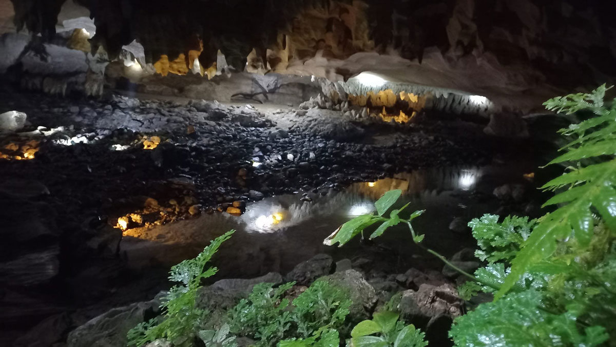 Tat ca deu tiem an ve dep quyen ru va hap dan, hua hen se la diem den hap dan nhung du khach ua kham pha boi he thong cac ngoc ngach trong hang vo cung hiem tro va nhung hinh thu ky la.