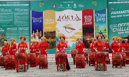 Lễ hội Nón lá - Việt Nam Festival diễn ra từ ngày 30.4 đến hết ngày 3.5.2025 tại thành phố Hoa Lư (Ninh Bình). Ảnh: Nguyễn Trường