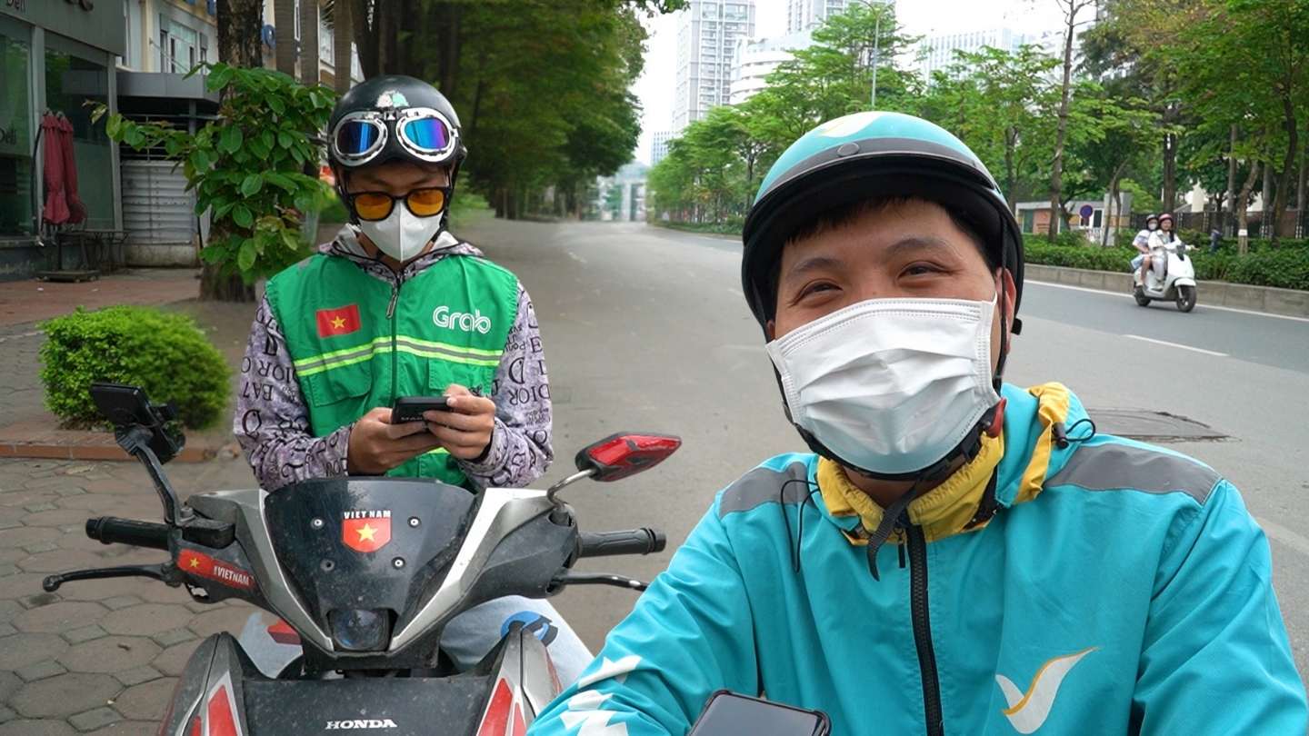 Los coches se "estallan" constantemente, los conductores de tecnologia doblan sus ingresos en vacaciones