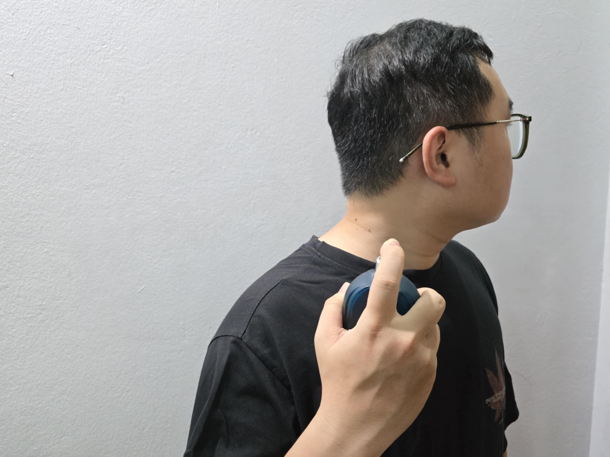 Nước hoa có mùi hương nhẹ nhàng, nam tính rất thích hợp cho cánh đàn ông yêu thích sự lãng mạn. Ảnh: Đạt