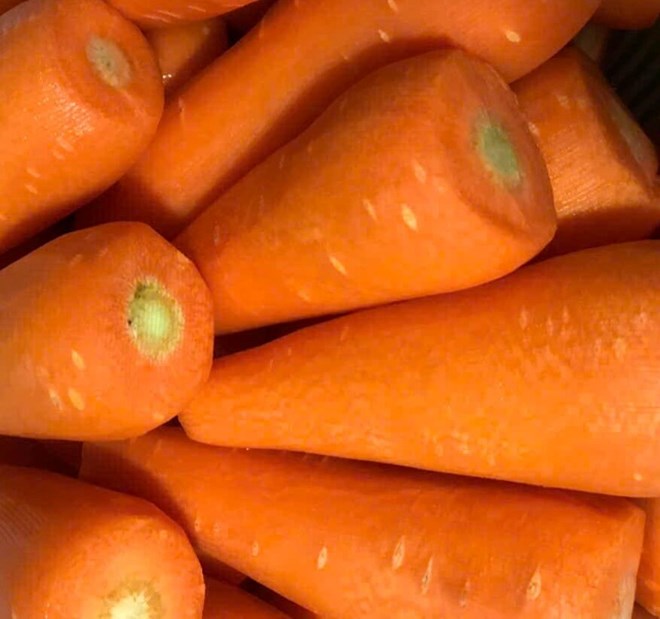 El jugo de zanahoria es util para eliminar las toxinas del higado y es bueno para el sistema digestivo. Foto: Ki-woo. Se puede ver en el video.