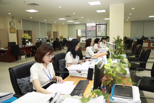 La actividad de negociacion en el Tesoro Estatal de la zona I a traves del Servicio Publico en linea. Imagen de KBNN