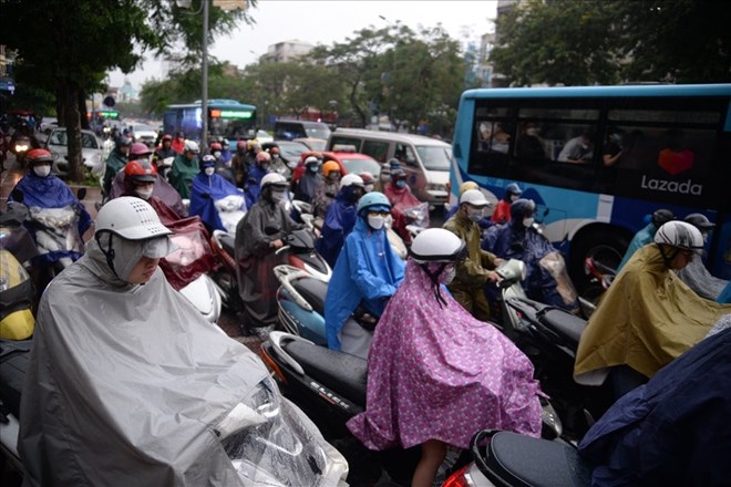 Du bao thoi tiet hom nay 1.5: nhiet do giam, mua dong rai rac tren ca nuoc. Anh: Nguyen Long
