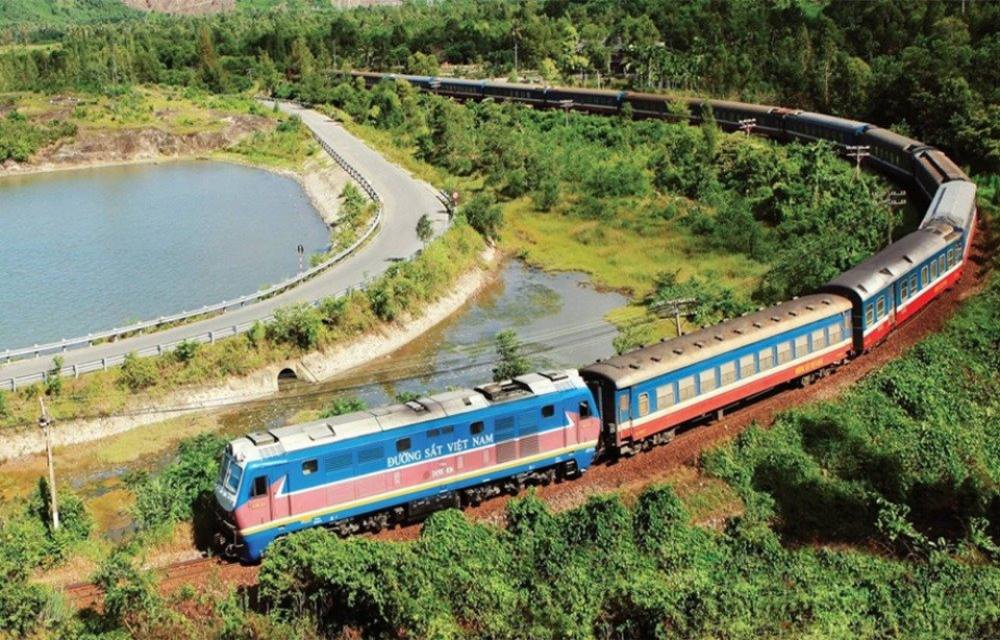 Acelerar el progreso de la implementacion del proyecto de la linea ferroviaria Lao Cai - Hanoi - Hai Phong. Imagen de la pagina de VGP