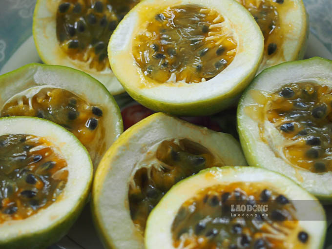Eating passion fruit regularly helps sleep well. Photo: Phuong Anh