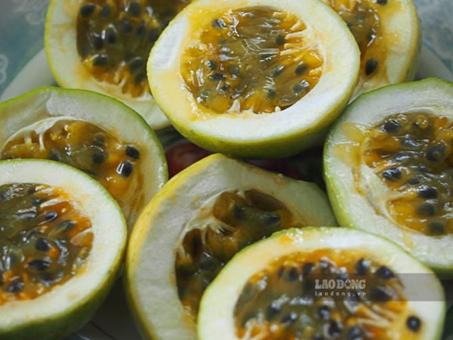 Ăn chanh dây thường xuyên giúp ngủ ngon. Ảnh: Phương Anh