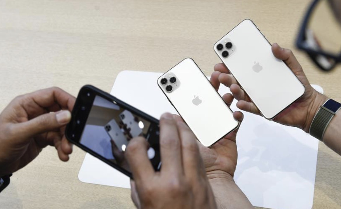 With the new tariffs, many predict that high-tech products such as iPhones will increase in price strongly even in the US "home". Photo: Xinhua