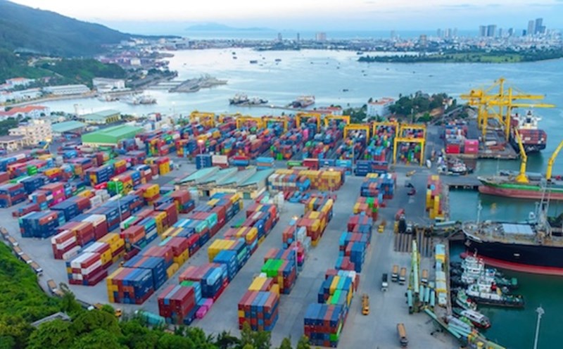 Da Nang recorded impressive economic growth of 11.36% in the first quarter. Photo: Da Nang Port