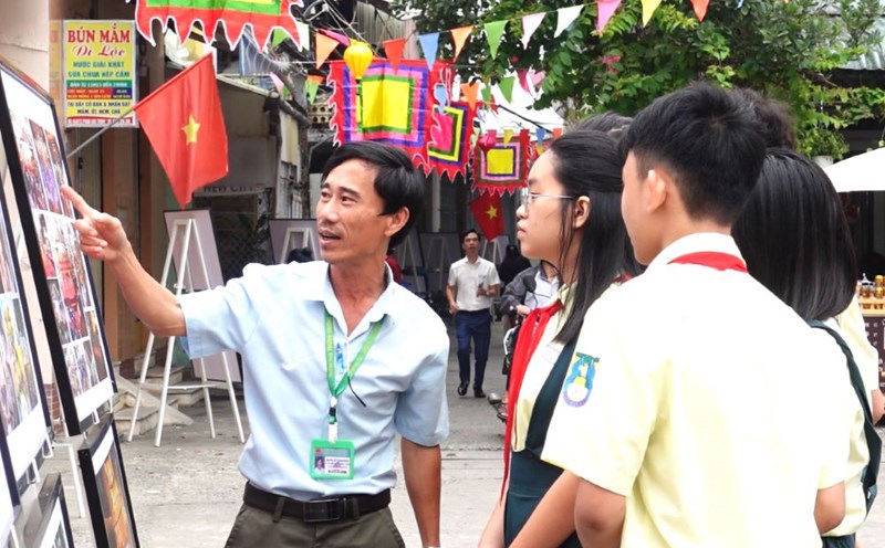 Opening of the Village Dinh Festival in the center of Da Nang city. Photo: Tran Thi