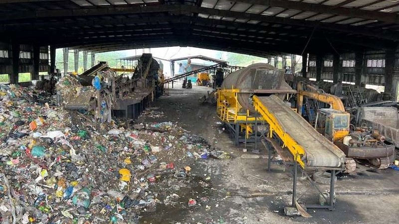 The People's Committee of Son La province has just issued a decision approving the contractor selection plan for the investment project to build a waste treatment area in Quynh Nhai district. Illustrative photo (LDO source)