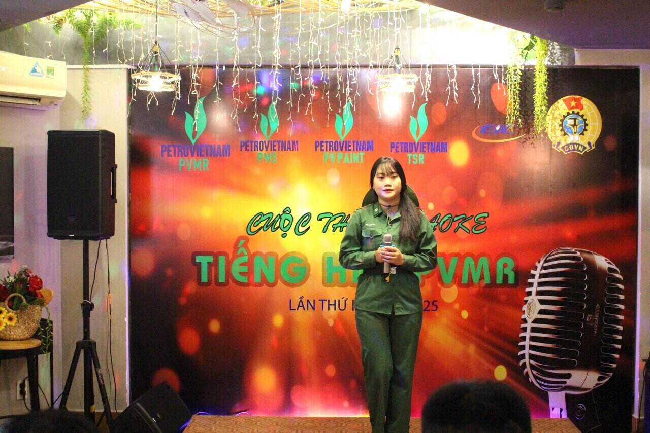 A performance by workers participating in the "ND PVMR Singing Contest in 2025". Photo: Trade Union