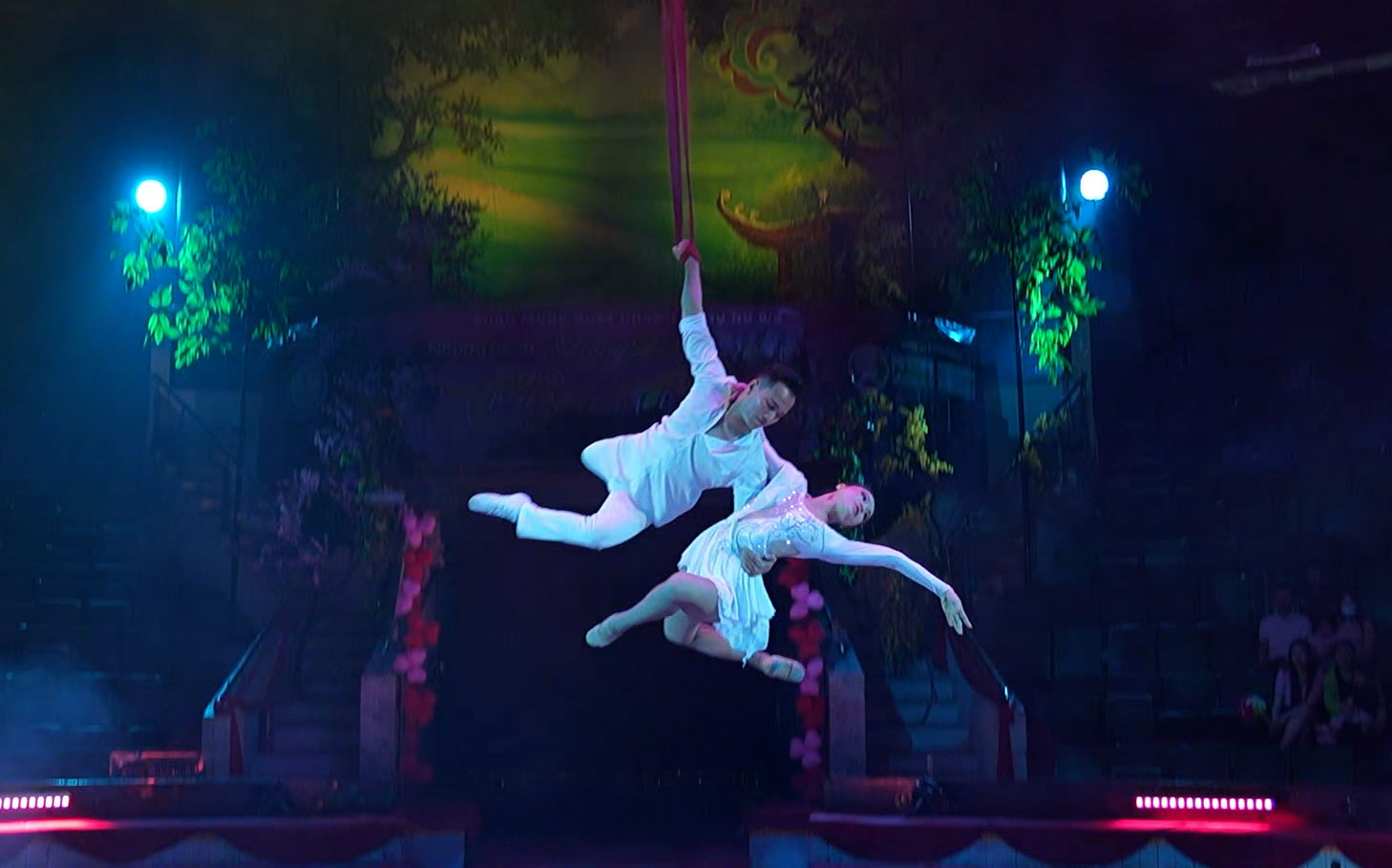 Young people passionate about keeping the fire of circus art