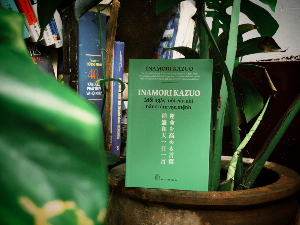 The book "Every day a sentence raises fate" by Inamori Kazuo. Photo: Publishing House