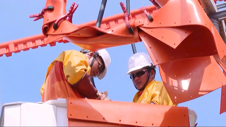 EVNSPC did not carry out the work of stopping or reducing power supply during the Hung Kings' Commemoration Day and the April 30 - May 1 holiday. Photo: EVNSPC