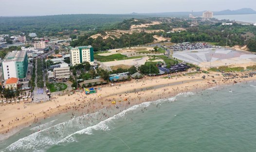 Khu vực quảng trường Hồ Tràm, nơi dự kiến diễn ra lễ hội khinh khí cầu, kết hợp không gian bia và âm nhạc dịp lễ 30.4. Ảnh: Mỹ Lương