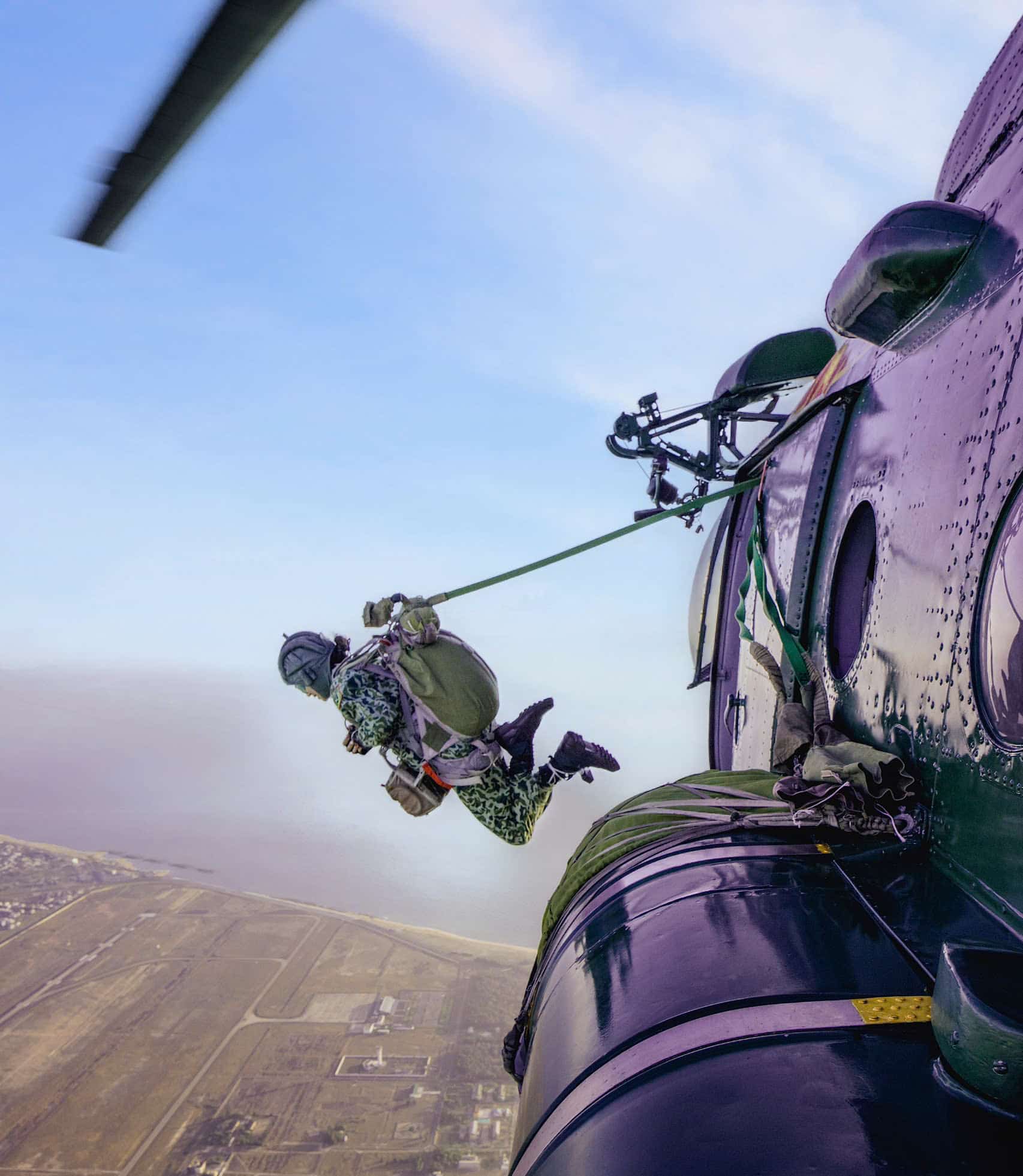 These days, cadres, lecturers, and pilots practice parachute dancing. Photo: Dinh Quy