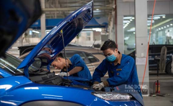 Car accessories make the car more convenient. However, not all accessories are necessary and one of them can cause unsafety when used. Photo: Khanh Linh