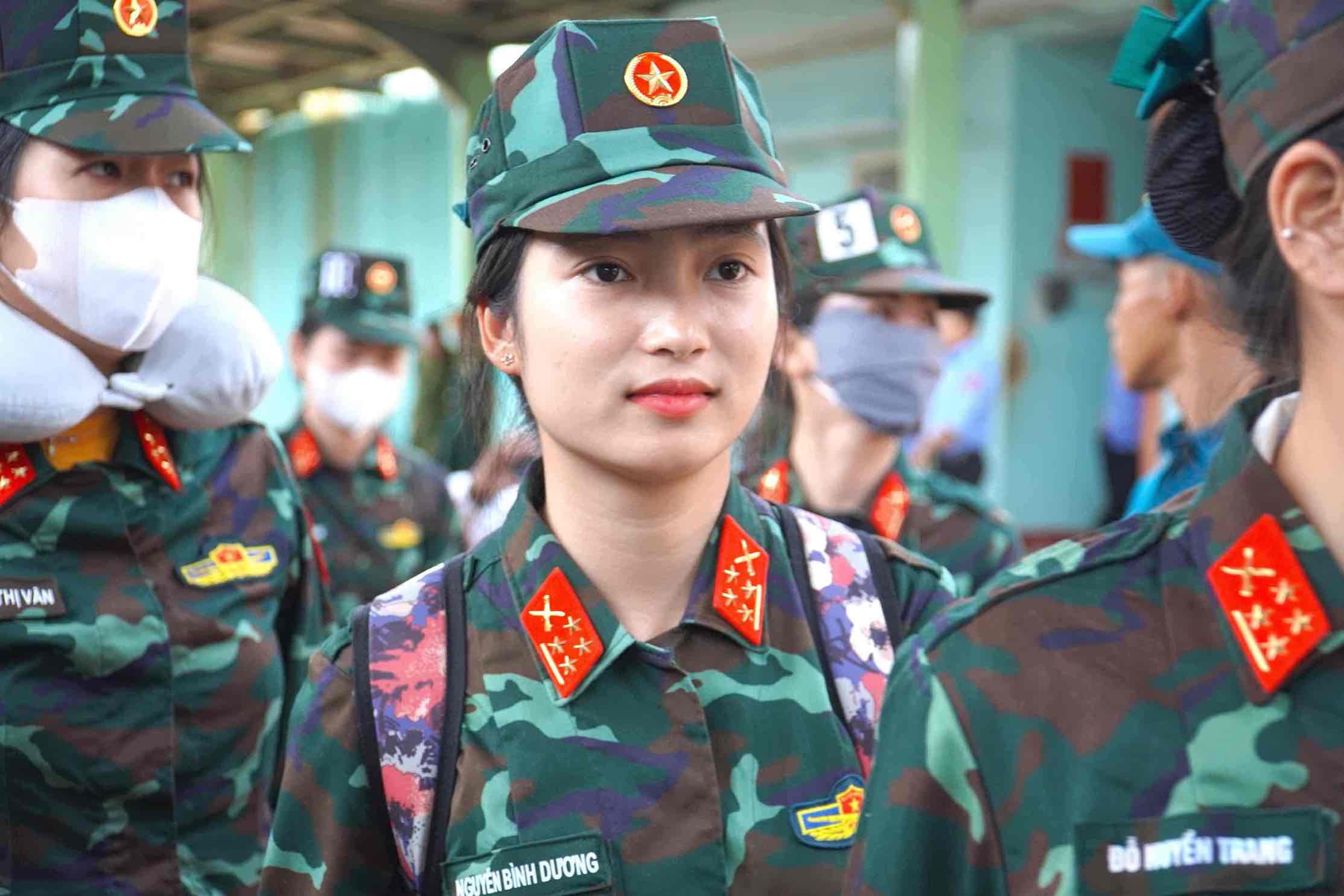The female officer and soldier of Military Region 3 named Nguyen Binh Duong - Binh Duong is also the name of a province in the South. Photo: PV Group