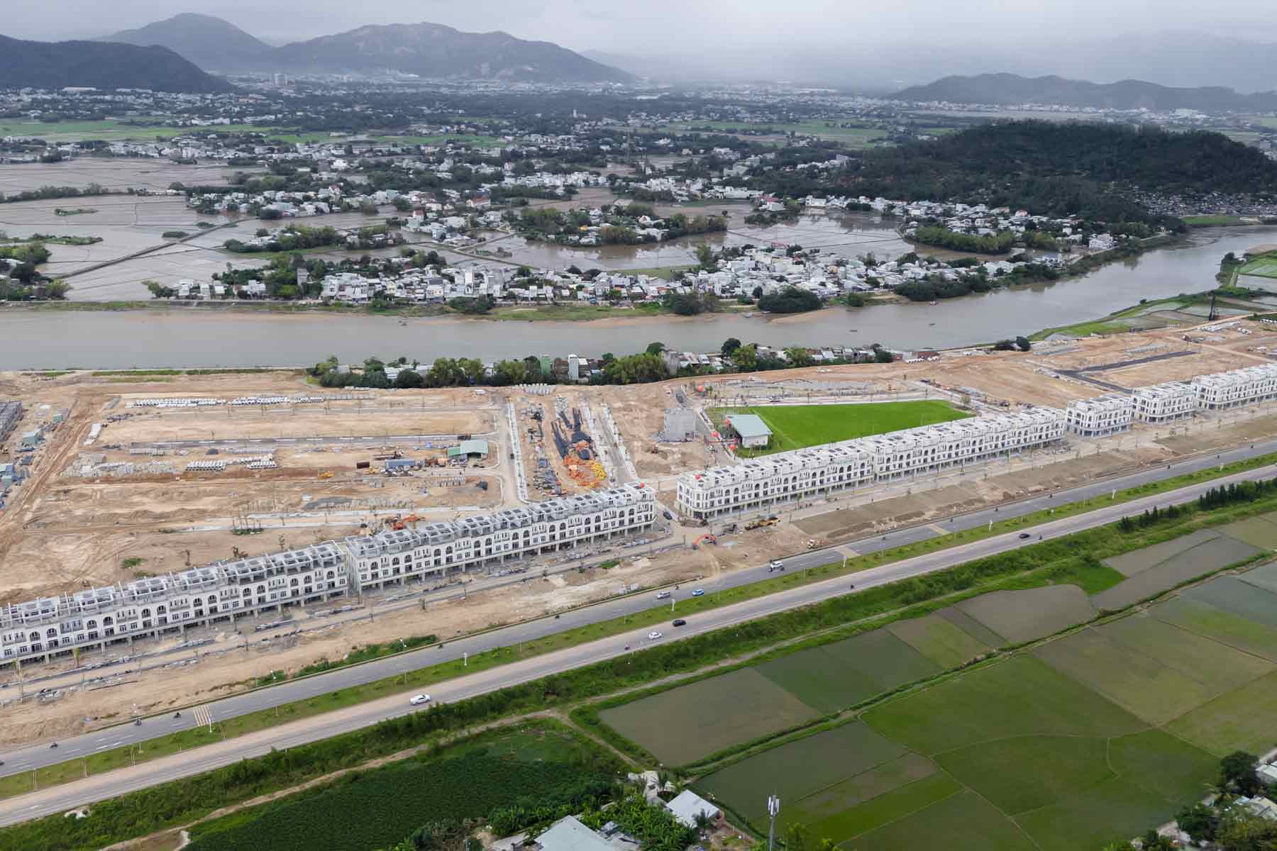 Land with legal documents ensures to attract the attention of investors. Photo: Batdongsan.com