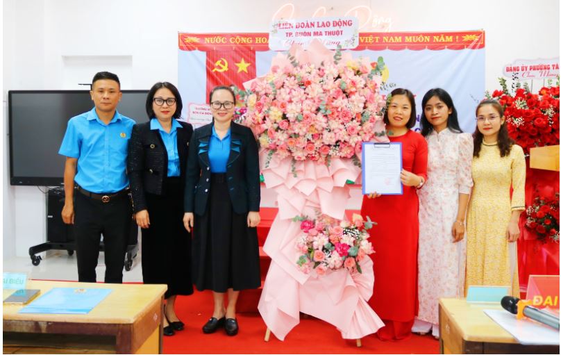 The Trade Union of Son Ca Dong Private Kindergarten has just been established. Photo: Huong Giang