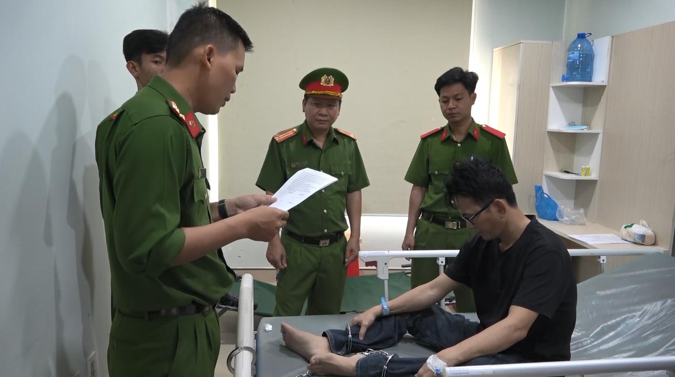 Nhon beat and stabbed his wife to death.